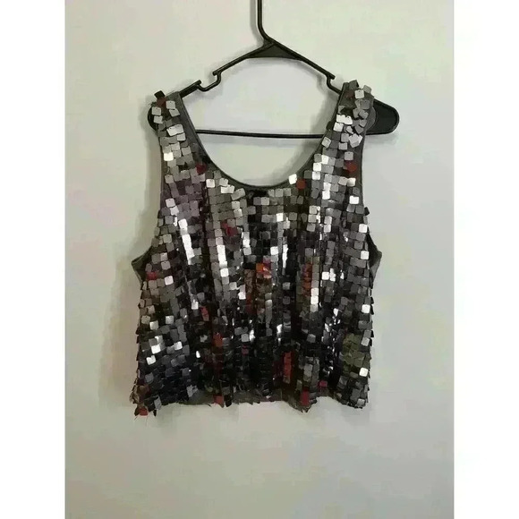 Torrid Cropped Sequin Tank Top Size 1 NWT - Picture 4 of 5